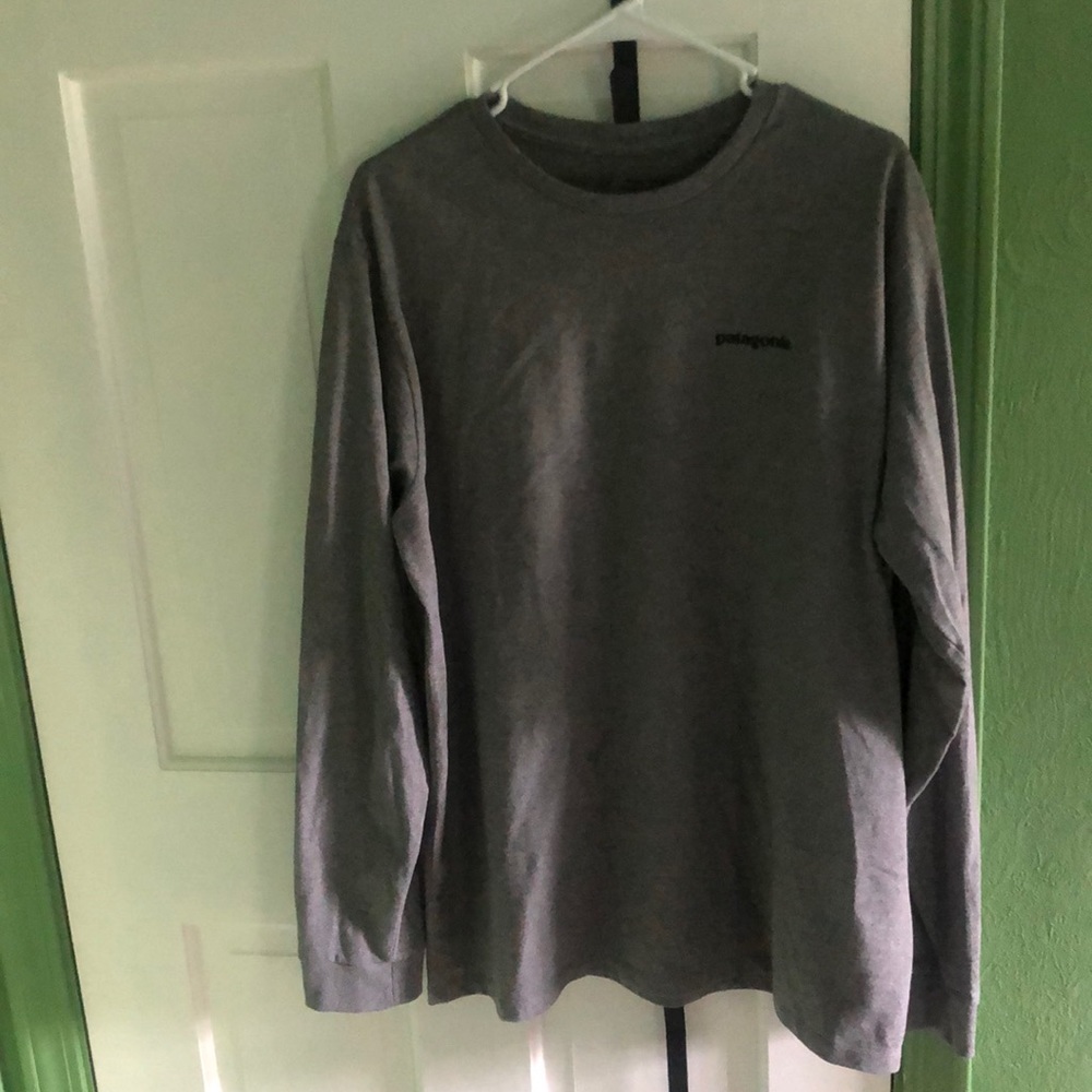 Large Patagonia long sleeve